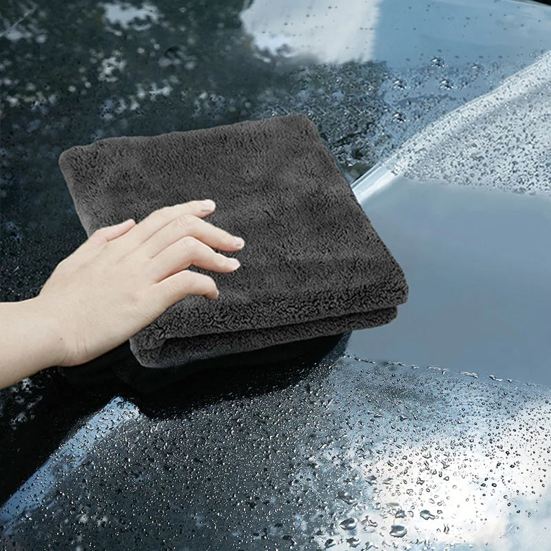 Premium Microfiber Car Detailing Towels – 40 × 40 cm